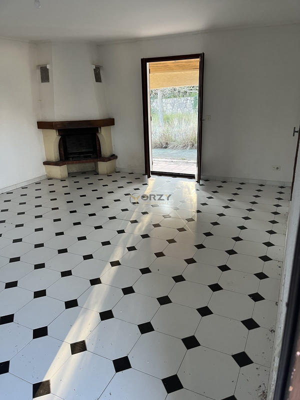 Maison - 85 m² - 3 pièces