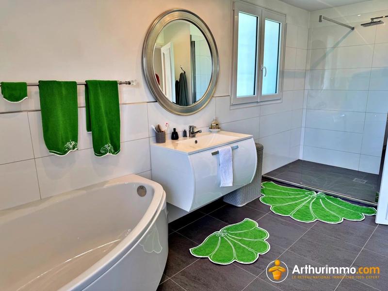 Maison - 162 m² - 6 pièces