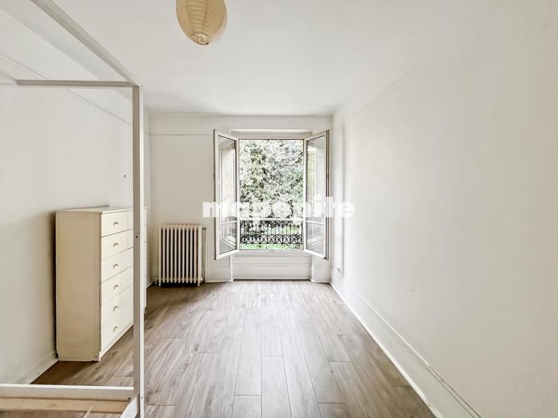 Maison - 410 m² - 13 pièces