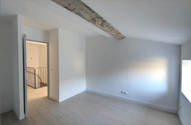 Appartement - 120 m² - 4 pièces