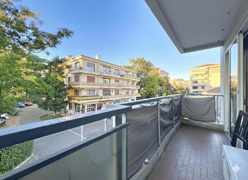 Studio - 36 m² - 1 pièce