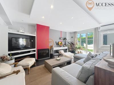 Maison - 166 m² - 6 pièces