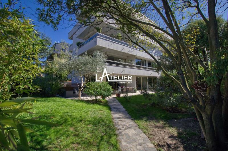 Appartement - 135 m² - 6 pièces