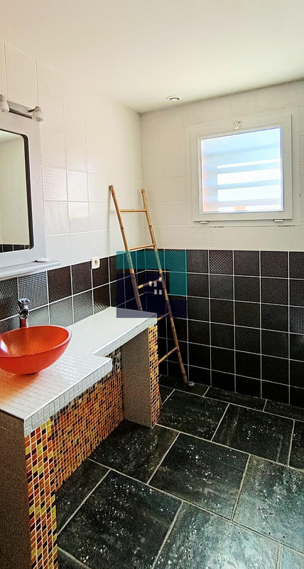 Villa - 256 m² - 4 pièces