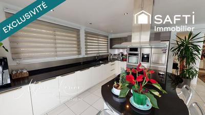 Maison - 178 m² - 6 pièces