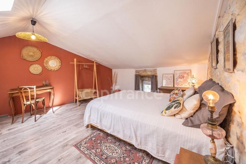 Maison de village - 144 m² - 7 pièces