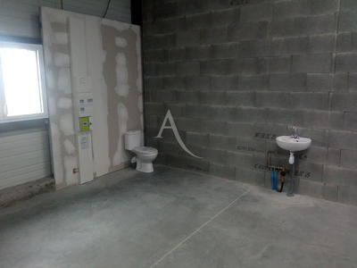 Local commercial - 150 m²