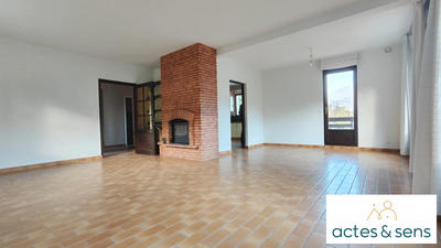 Maison - 207 m² - 10 pièces