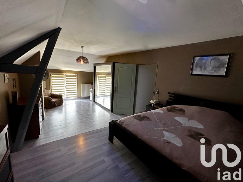 Maison - 202 m² - 7 pièces