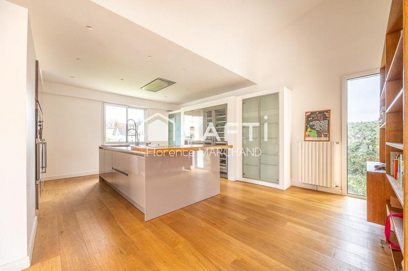 Maison - 183 m² - 6 pièces