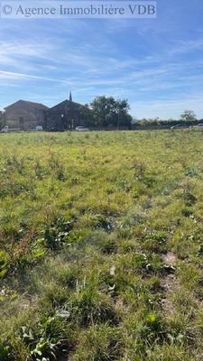 Terrain constructible - 691 m²
