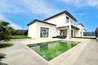 Maison - 138 m² - 5 pièces