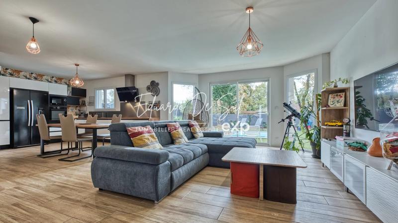 Maison - 113 m² - 6 pièces