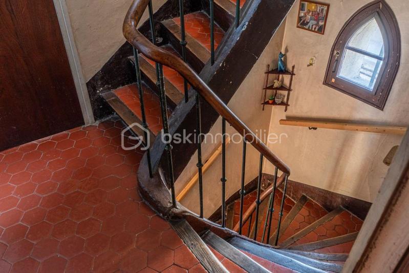 Maison - 212 m² - 10 pièces