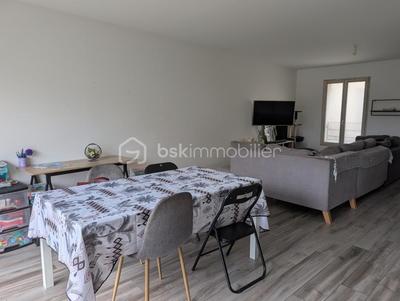 Maison - 101 m² - 5 pièces