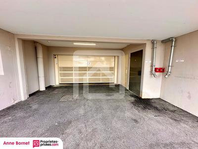 Parking / Garage - 16 m²