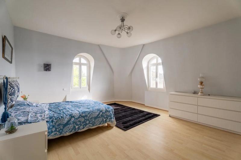 Château - 370 m² - 11 pièces