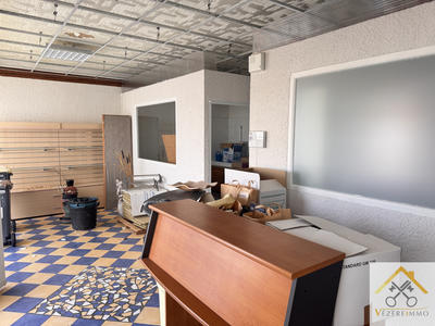 Local commercial - 135 m²