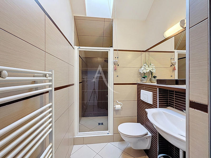 Appartement - 120 m² - 4 pièces