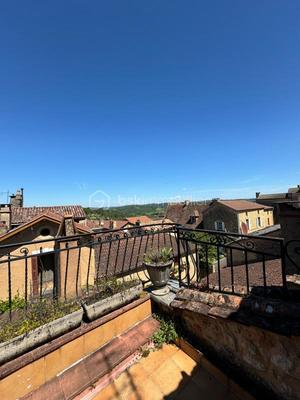 Maison de village - 309 m² - 11 pièces