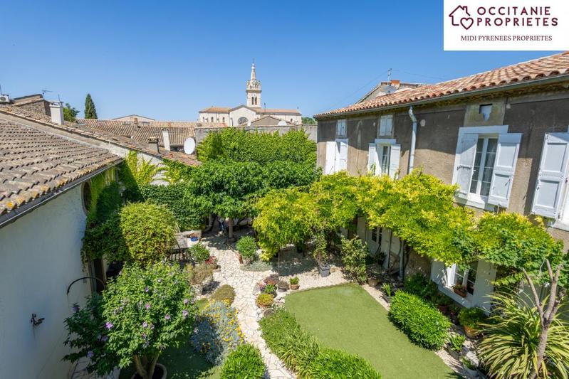 Maison de maîtres - 276 m² - 9 pièces