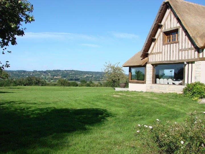 Chaumière - 220 m² - 9 pièces