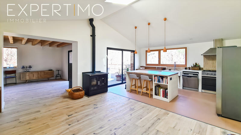 Maison - 182 m² - 7 pièces