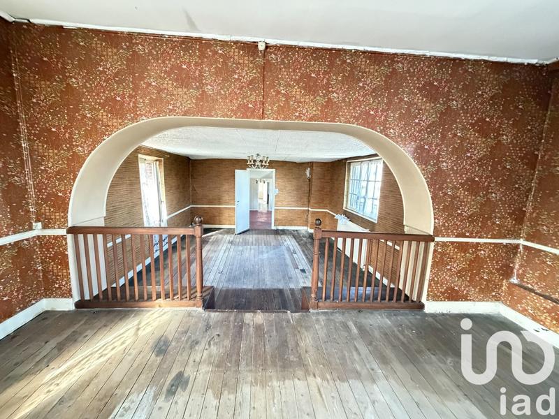 Maison - 221 m² - 6 pièces