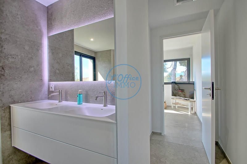 Maison contemporaine - 180 m² - 5 pièces