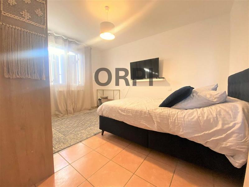 Villa - 212 m² - 8 pièces