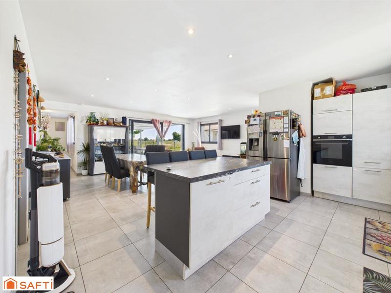 Maison - 130 m² - 6 pièces