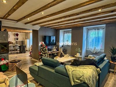 Maison - 159 m² - 7 pièces