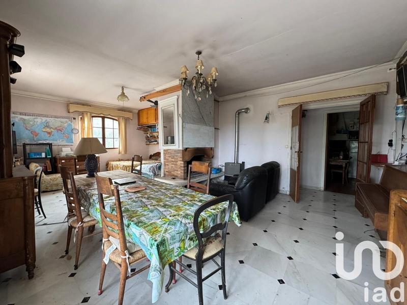 Maison - 214 m² - 9 pièces