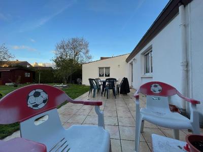 Maison - 94 m² - 5 pièces