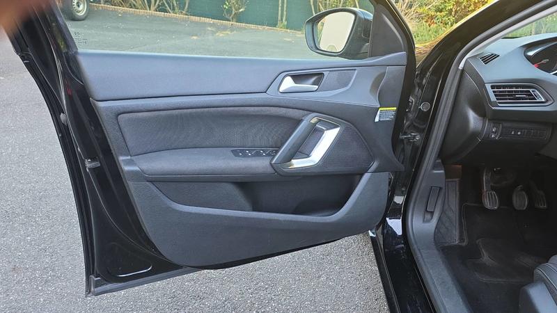 Peugeot 308 II 1.2 PureTech 130 Allure