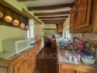 Maison - 179 m² - 5 pièces