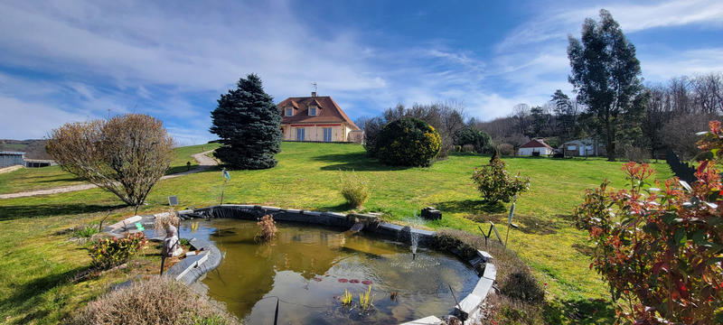 Maison - 145 m² - 8 pièces