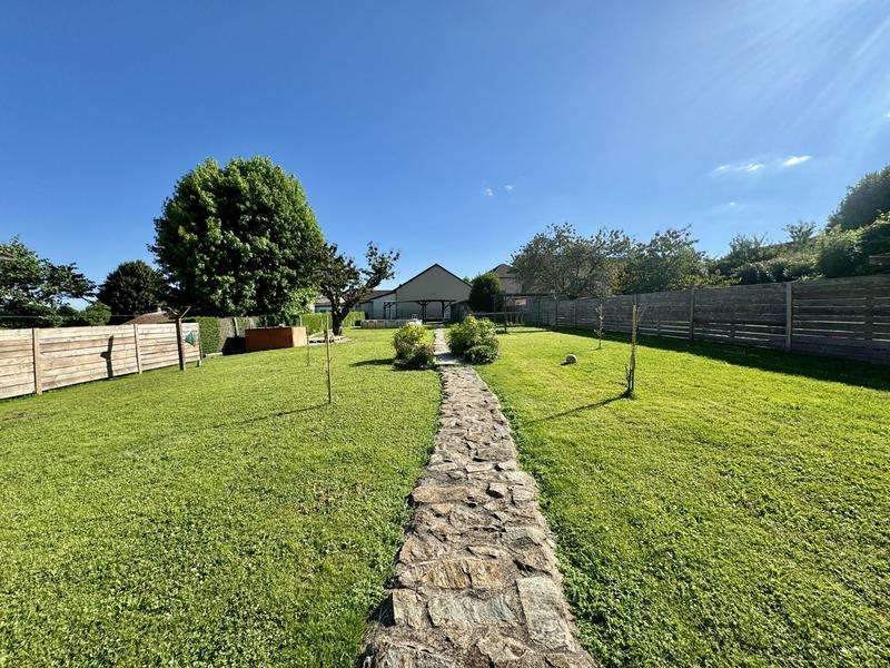 Maison - 140 m² - 5 pièces