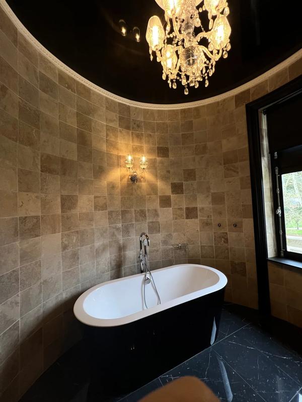 Château - 2 000 m² - 40 pièces