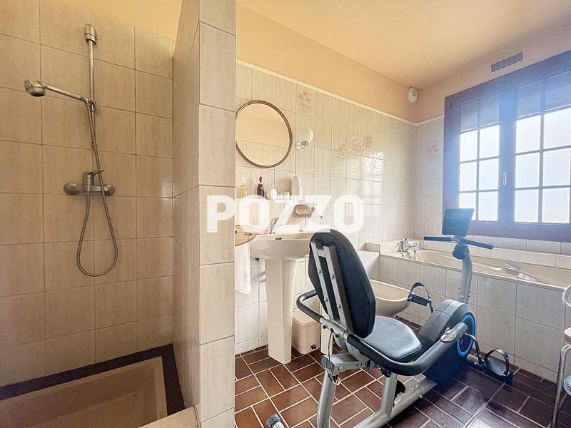 Maison - 157 m² - 6 pièces