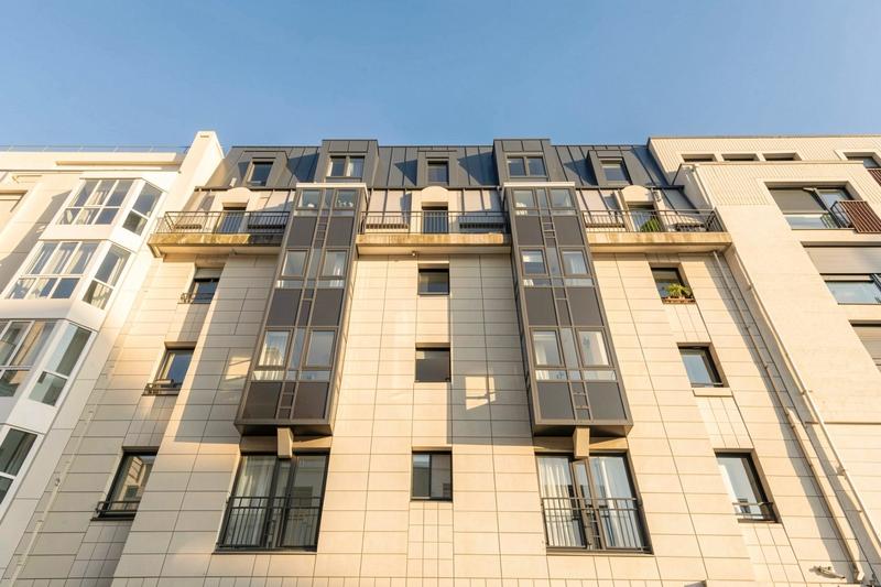 Appartement - 102 m² - 5 pièces