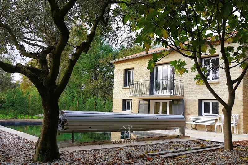 Propriété - 138 m² - 5 pièces