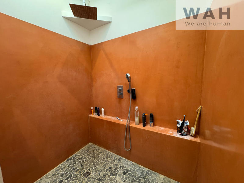 Propriété - 407 m² - 12 pièces