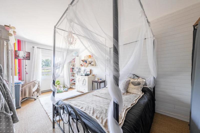 Maison - 288 m² - 7 pièces