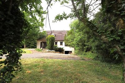 Maison - 148 m² - 8 pièces