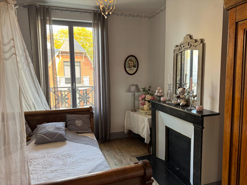 Maison - 182 m² - 8 pièces