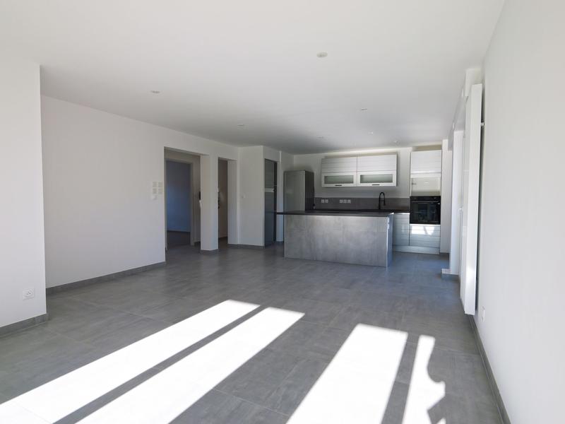 Appartement - 92 m² - 4 pièces