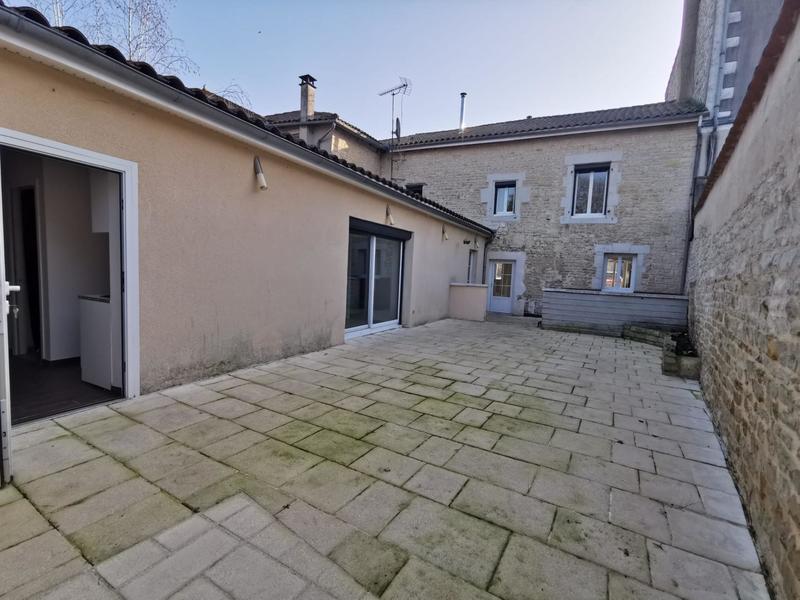 Maison - 166 m² - 7 pièces