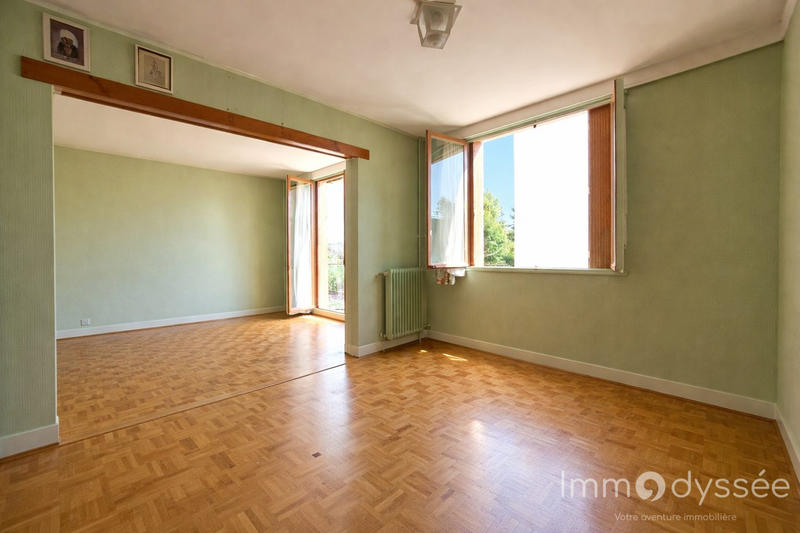 Appartement - 103 m² - 5 pièces