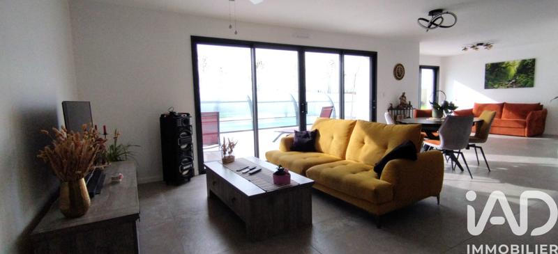 Maison - 105 m² - 4 pièces